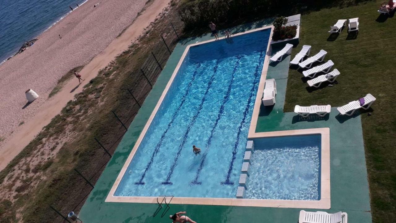 Apartamentos Bon Repos Santa Susanna Exterior foto
